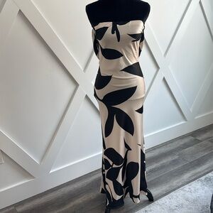 NWT Stunning cream and black strapless back cutout dress